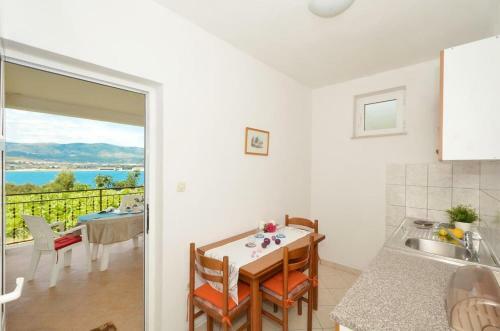 Hostal Apartment Arbanija 5228c