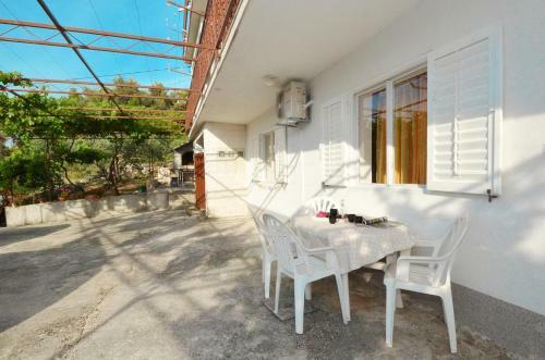 Hostal Apartment Arbanija 5228c
