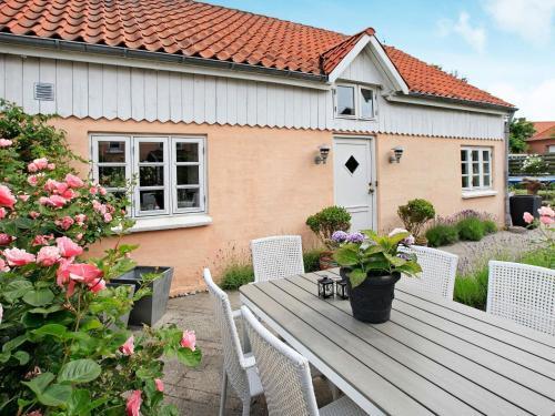 Two-bedroom Holiday Home In Juelsminde 9