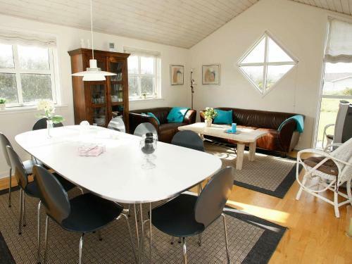 Four-bedroom Holiday Home In Hirtshals 3