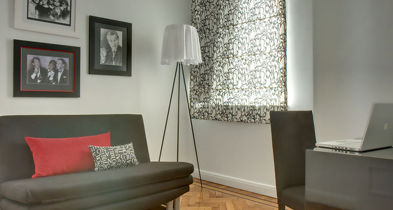 Broadway Hotel And Suites