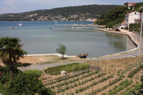 Apartment Supetarska Draga - Donja 2001c