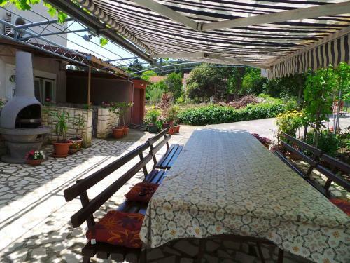 Three-bedroom Apartment In Premantura II