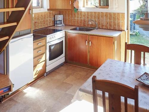Two-bedroom Holiday Home In Svaneke 1