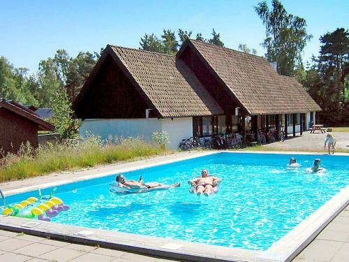 Three-bedroom Holiday Home In Nex� 22