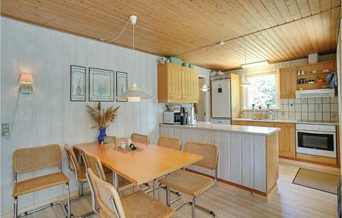Holiday Home Malurtvej Aakirkeby II