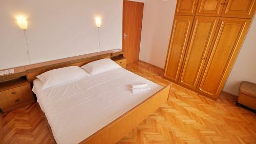 Apartment Ora