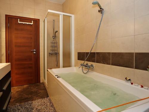 Villa Holiday Home Limona