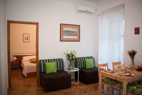 Apartamentos Vincent Apt. In Old Town Centre