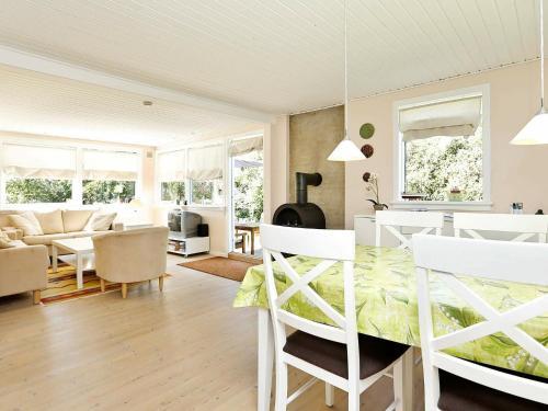 Two-bedroom Holiday Home In Gilleleje 10