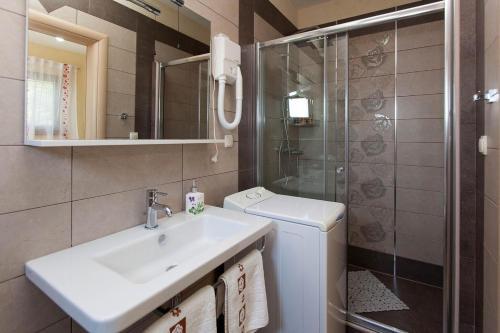 Apartment Jadranovo 2377c