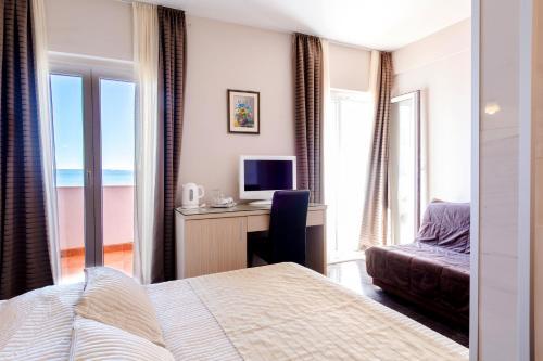 Beach Hotel Bozikovina