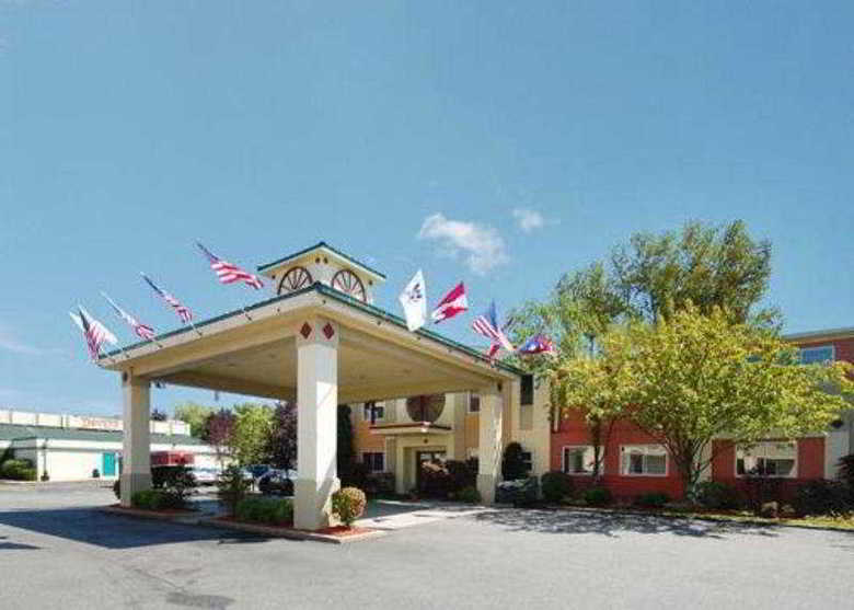 Hotel Quality Inn & Suites
