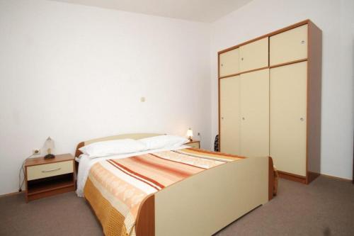 Apartments By The Sea Pasman - 694