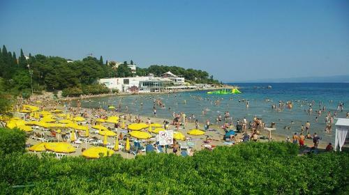 Lidija Beach Apartment