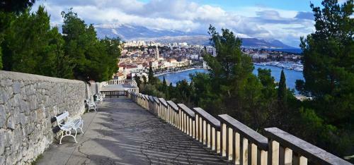 Lidija Beach Apartment