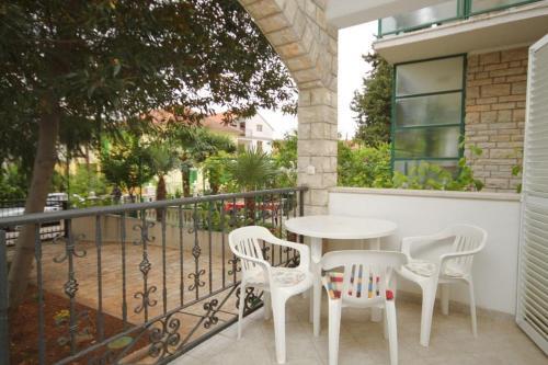 Apartments With A Parking Space Vodice - 6321