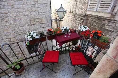 Tragurium & Salona Apartments