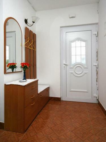 Apartments With A Parking Space Punat (krk) - 5350
