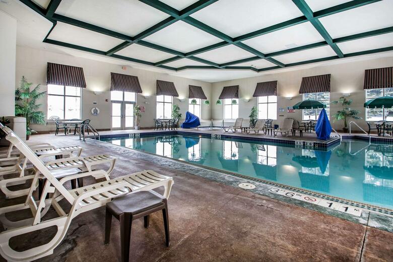 Hotel Comfort Suites