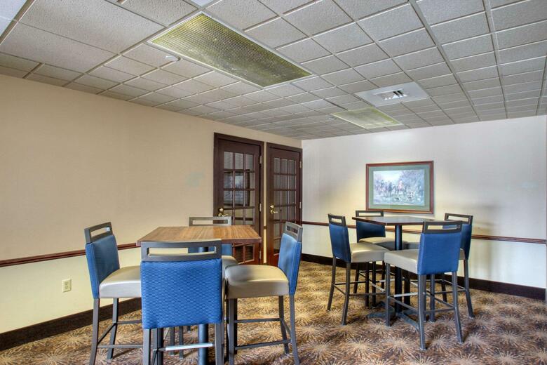 Hotel Comfort Suites