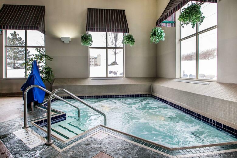 Hotel Comfort Suites