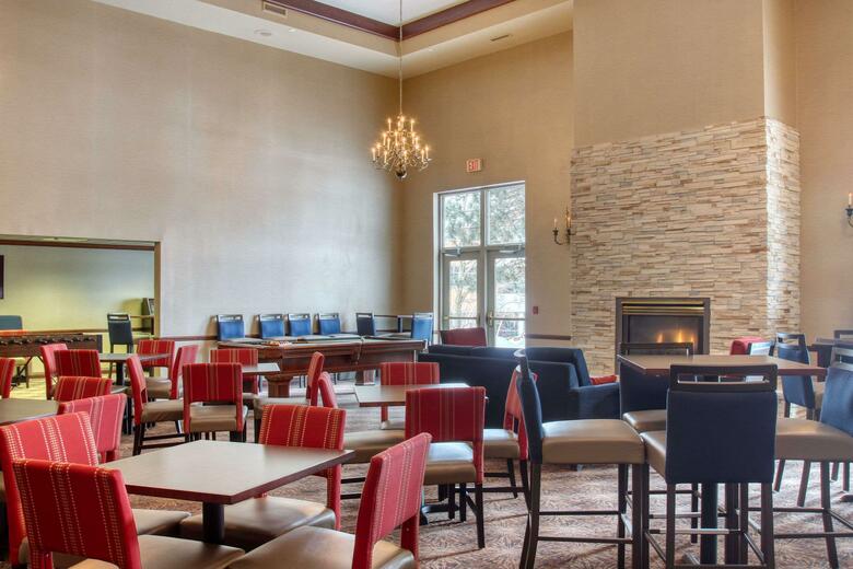 Hotel Comfort Suites