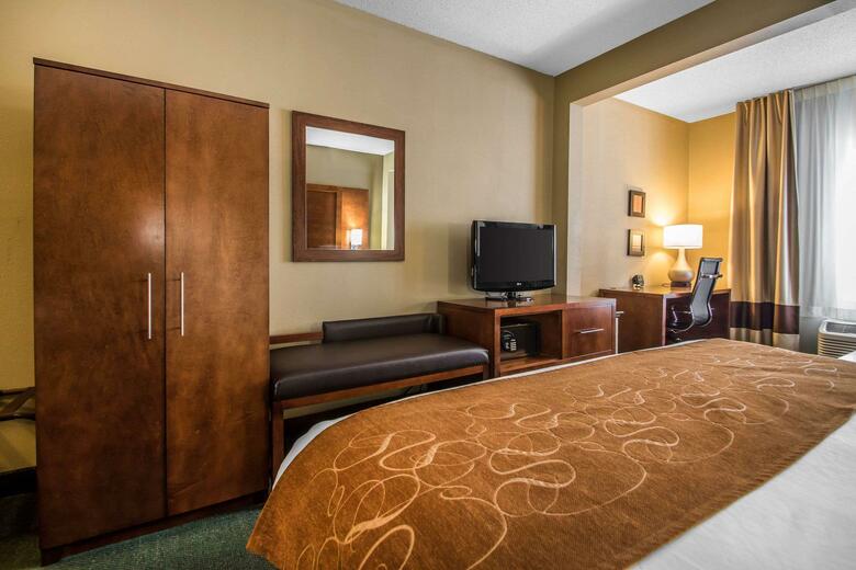 Hotel Comfort Suites