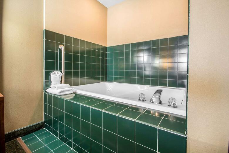 Hotel Comfort Suites
