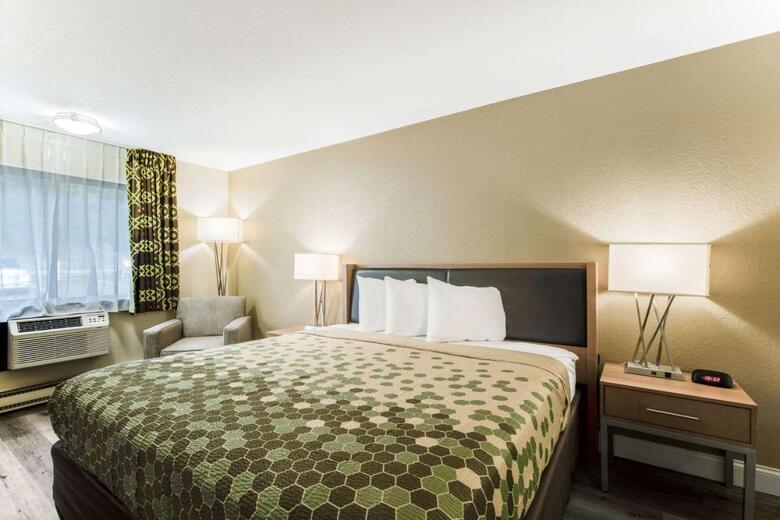Hotel Econo Lodge (madison)