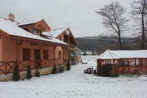 Hostal Apartmany U Janka Vinn� Jazero