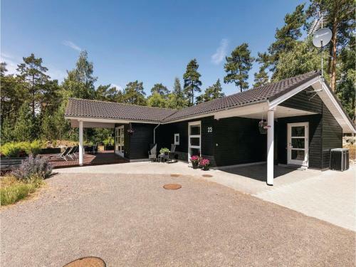 Holiday Home Aspesg�rdsskoven Aakirkeby IV