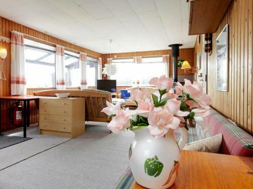 Two-bedroom Holiday Home In L�kken 25