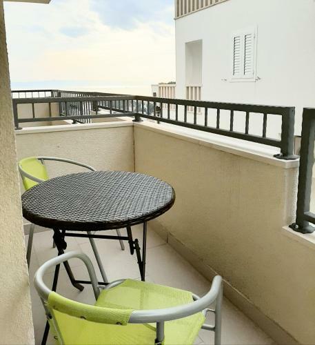 Apartments Akmadzic