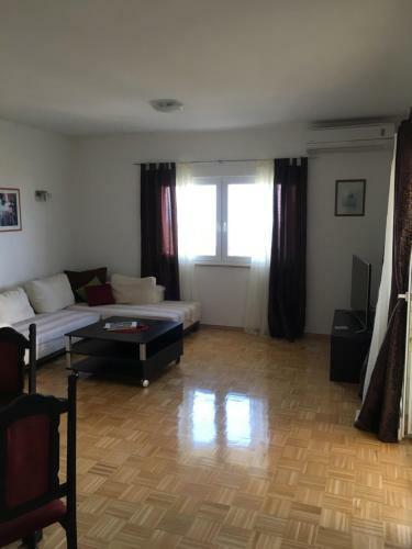 Apartments Akmadzic