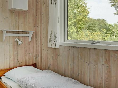 Three-bedroom Holiday Home In Aakirkeby 10