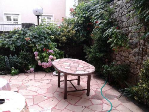 Apartments Mirjana