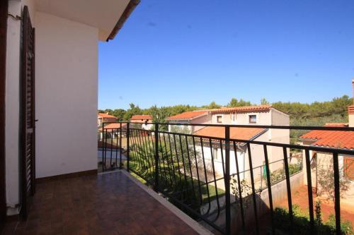 Apartments With A Parking Space Fazana - 7281