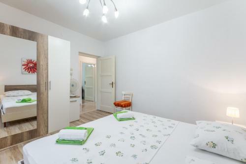 Villa Holiday Home Tamjan