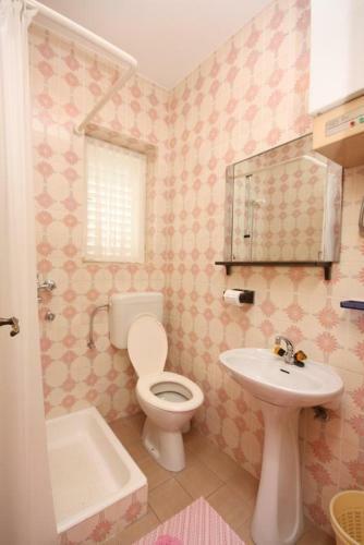Apartments By The Sea Barbat (rab) - 4978