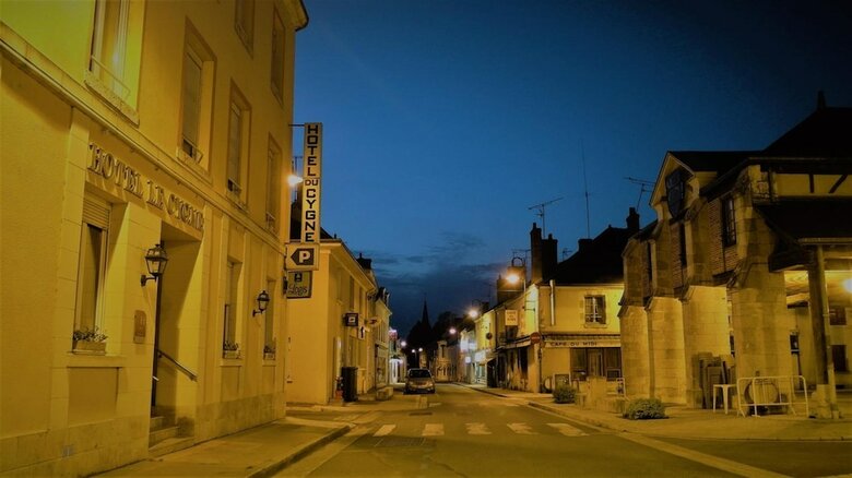 Hotel Logis Du Cygne