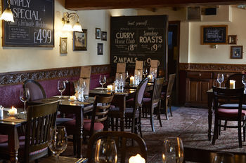 Hotel Queens Head Htl Milton Ernest