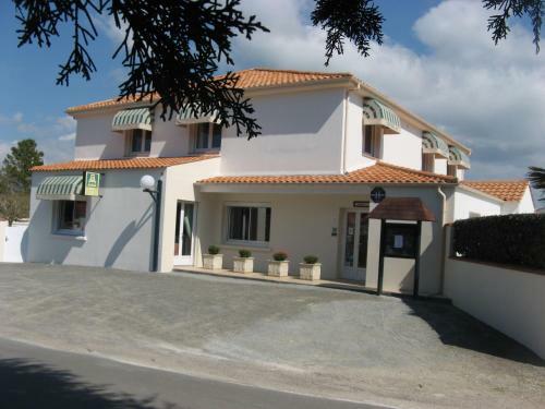 Hotel L'or�e Du Bois