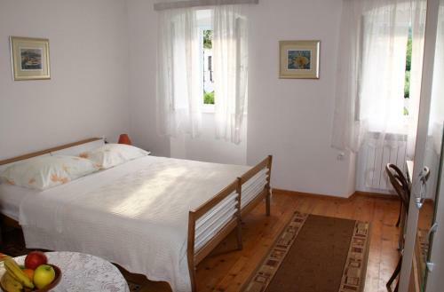 Hostal Apartments & Rooms Nada