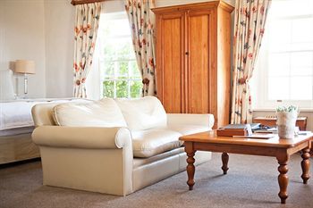The Farmhouse Hotel