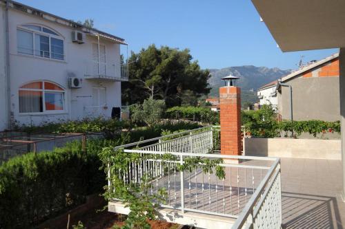 Apartments With A Parking Space Jelsa (hvar) - 8765