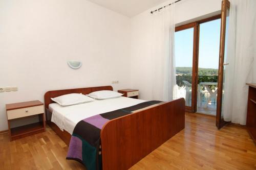 Apartments With A Parking Space Jelsa (hvar) - 8765