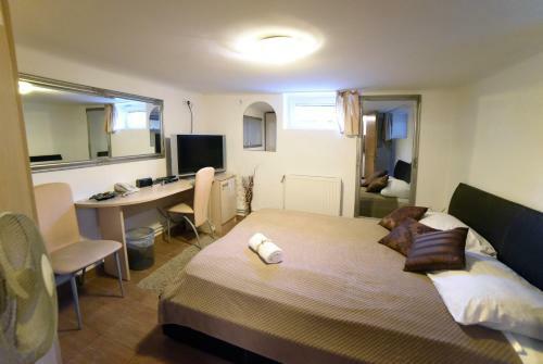 Hostal Villa Zrina