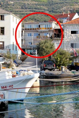 Apartments By The Sea Sumpetar (omis) - 2965