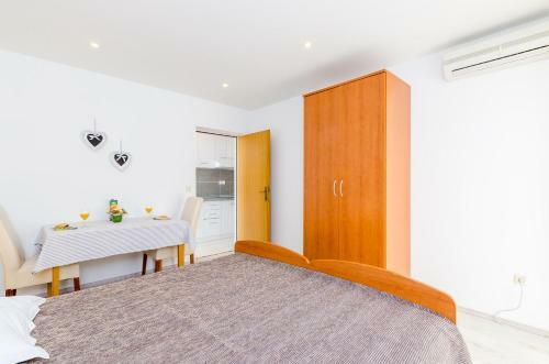 Hostal Guest House Brigita